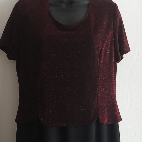 ⭐️ Host Pick ⭐️ VIP Petite | Black Metallic Layered Maxi Dress * New - Picture 4 of 11